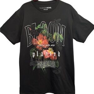 NWOT..Fashion Nova Medium Black Bloom Graphic T-Shirt